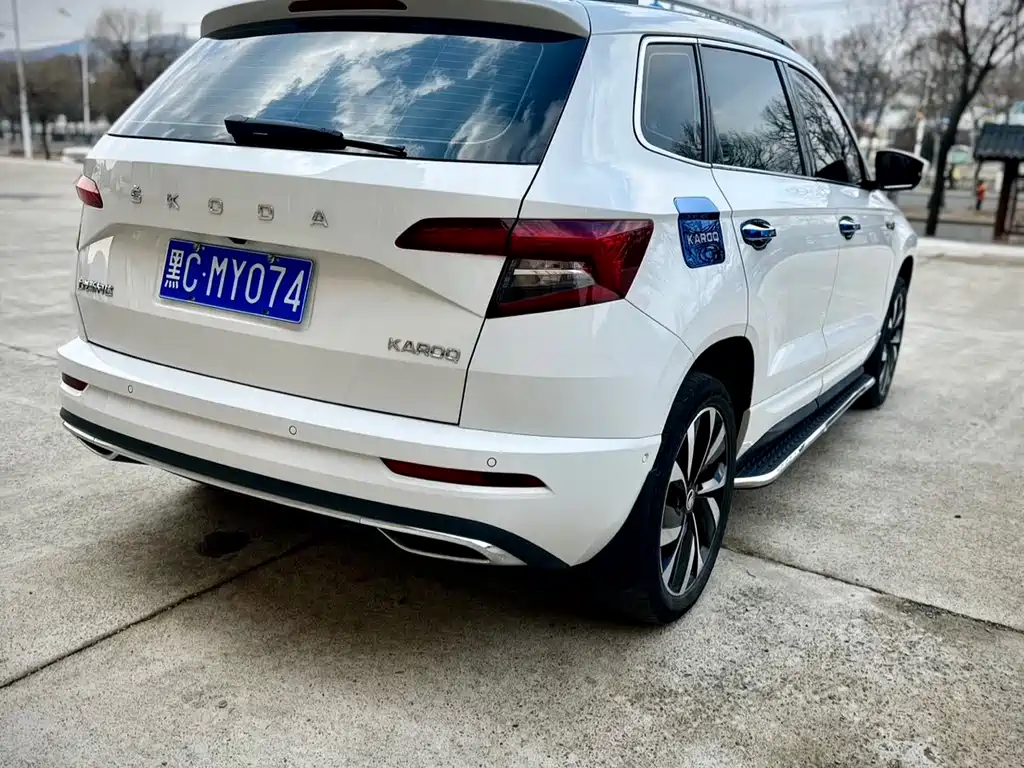 Karoq TSI280 Luxury Enjoyment