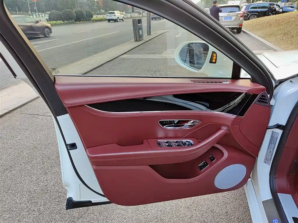 Flying Spur 4.0 T V8 Standard