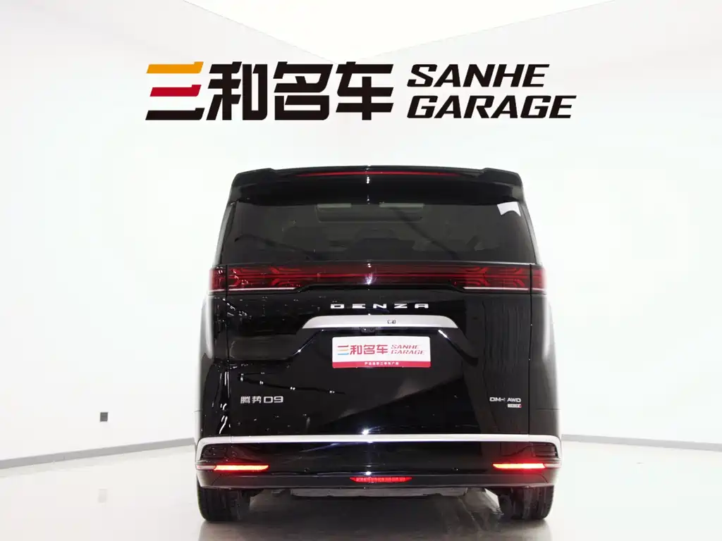 Denza D9 DM-i Smart Drive 1020 4 WD Flagship