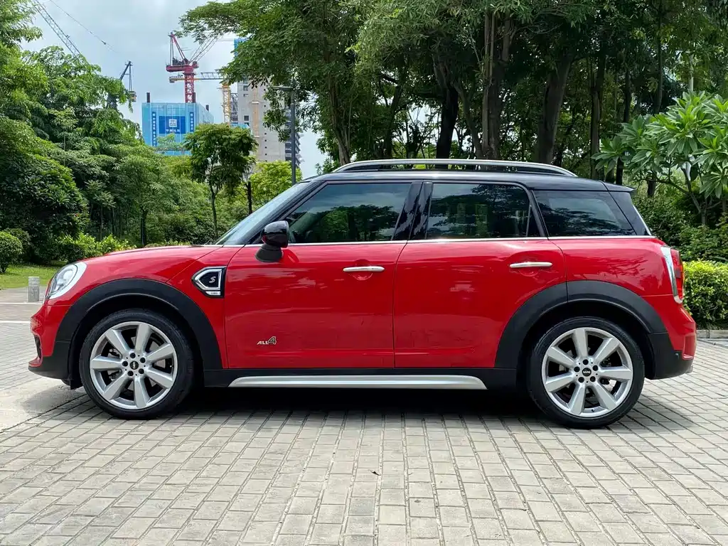 MINI COUNTRYMAN 2.0 T COOPER S ALL4 Traveller