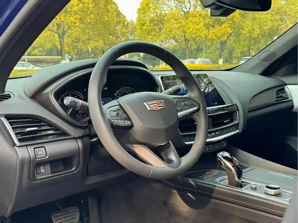 Cadillac CT5 Facelift 28 T Luxury