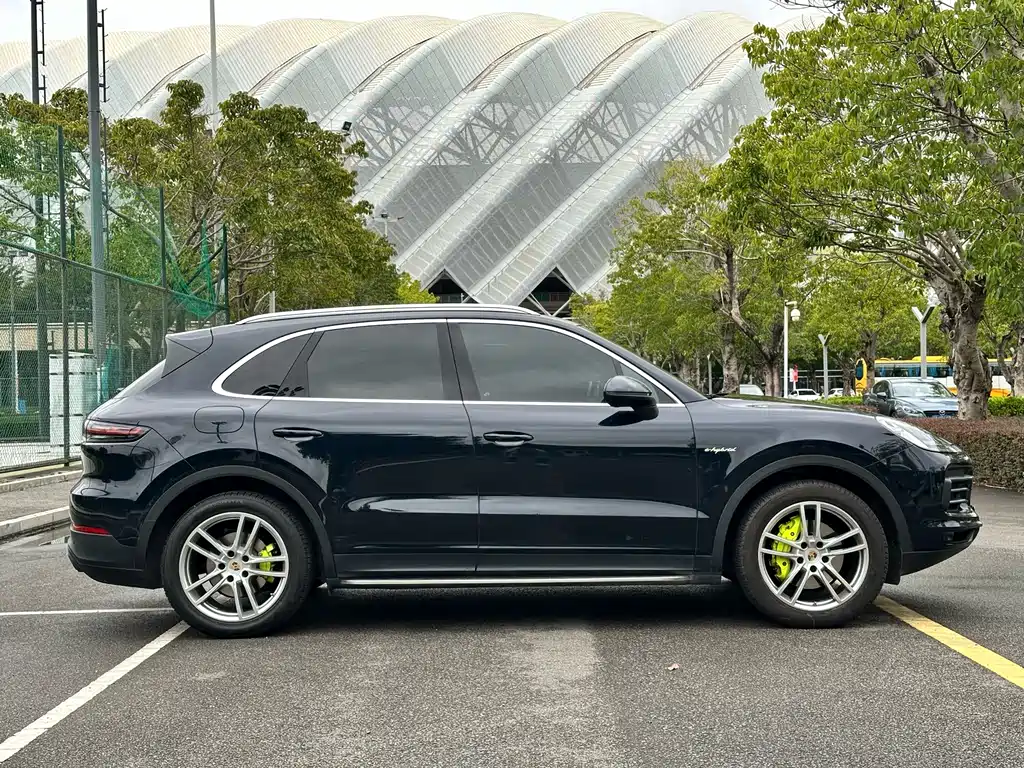 Cayenne NEV Cayenne E-Hybrid 2.0 T