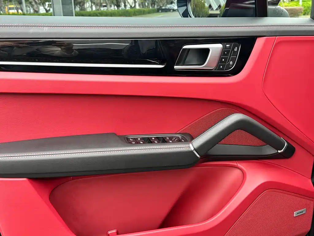 Cayenne NEV Cayenne E-Hybrid 2.0 T