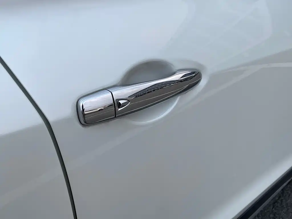 Kicks 1.5 L XV CVT Connected Luxury
