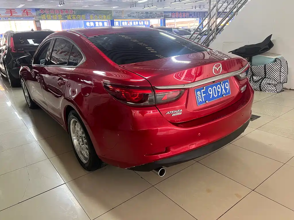 Atenza 2.0 L Blue Sky Luxury
