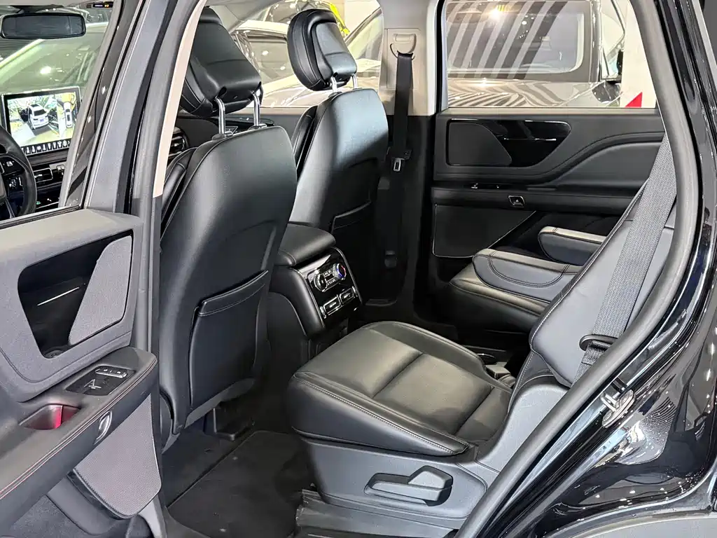 Aviator 3.0 T V6 4 WD Premium