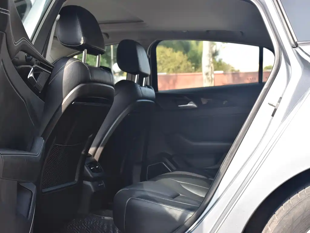 Hongqi H5 30 TD Dynamic