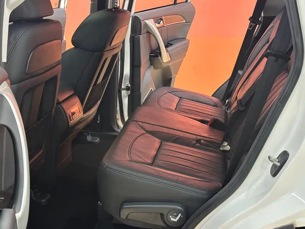 Haval H9 2.0 T 4 WD Luxury 7-seat