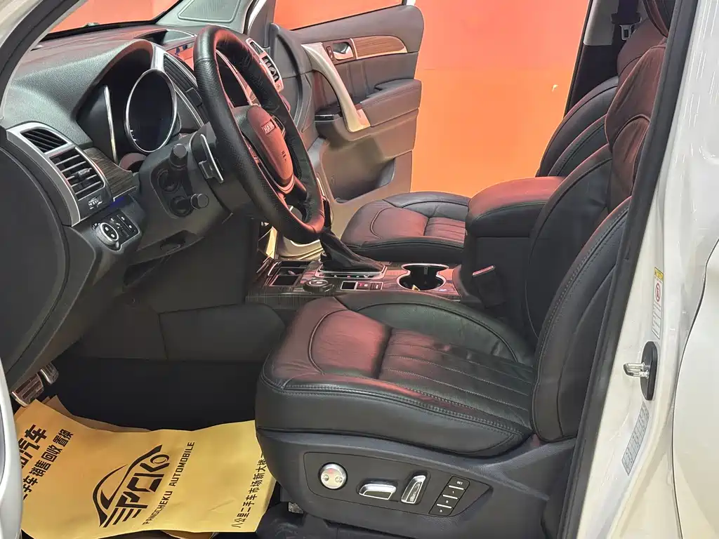 Haval H9 2.0 T 4 WD Luxury 7-seat