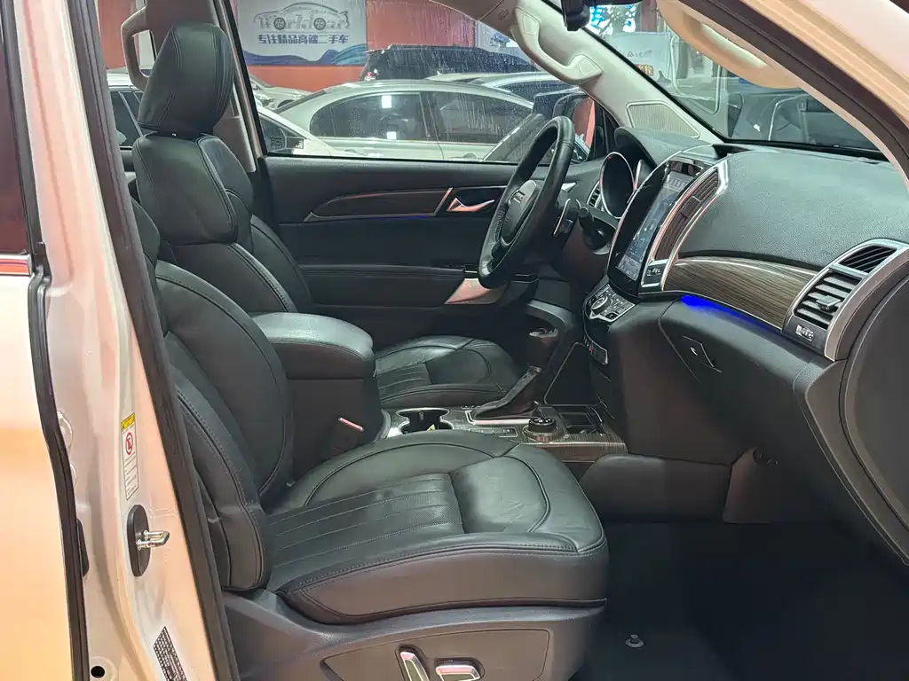 Haval H9 2.0 T 4 WD Luxury 7-seat