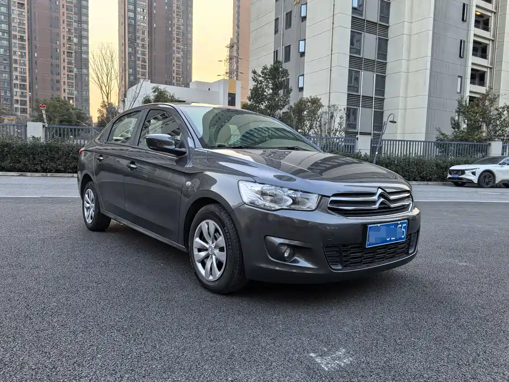 Elysee 1.6 L Auto Comfort