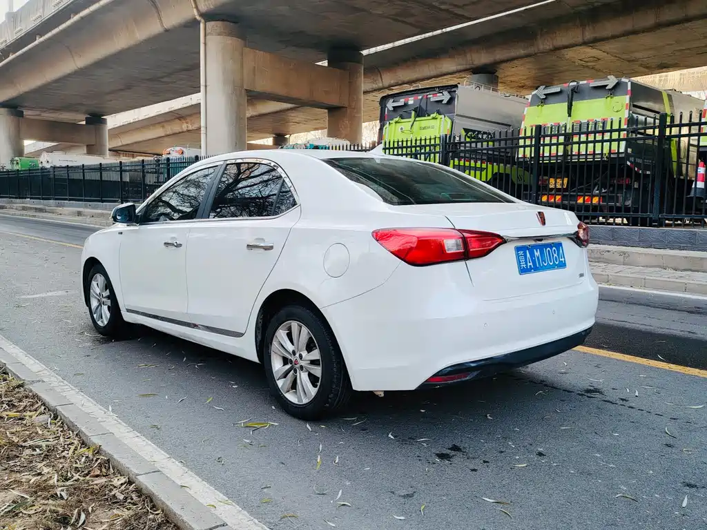 Roewe 360 1.5 L Auto Luxury