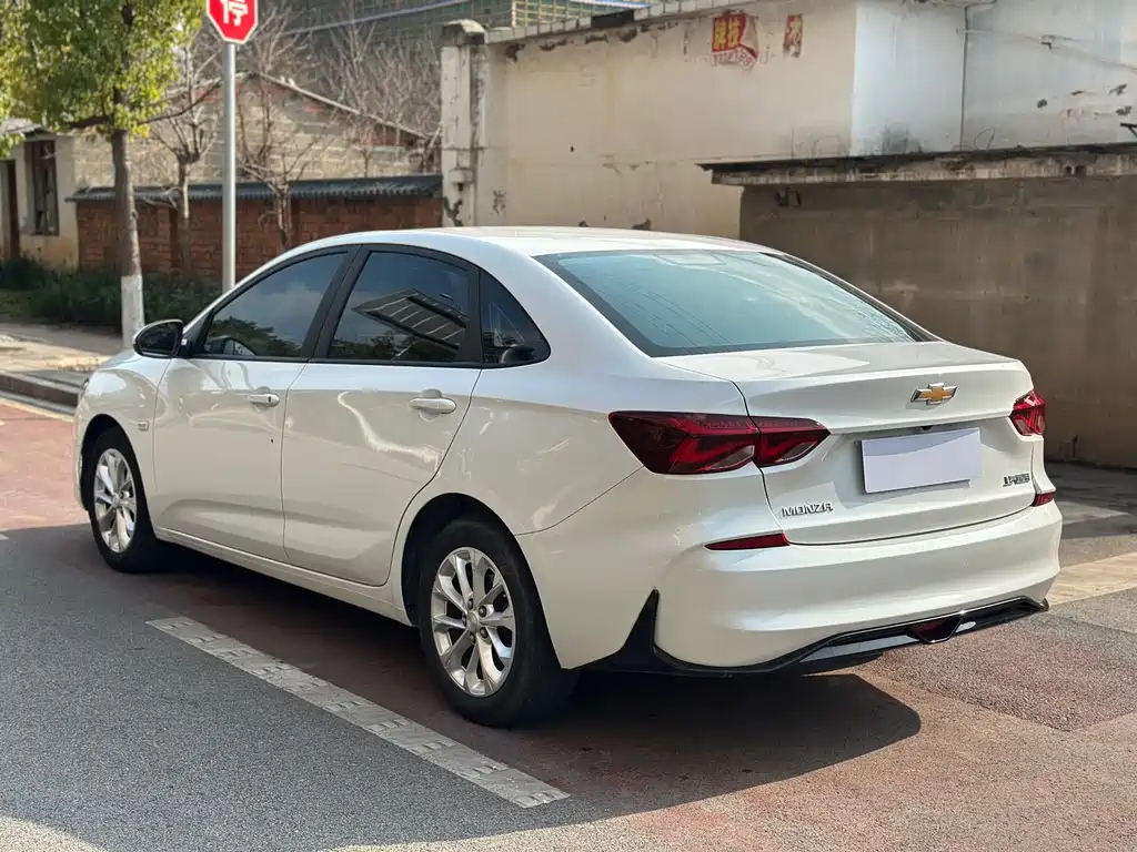 Monza 1.5 L DCT Pleasure