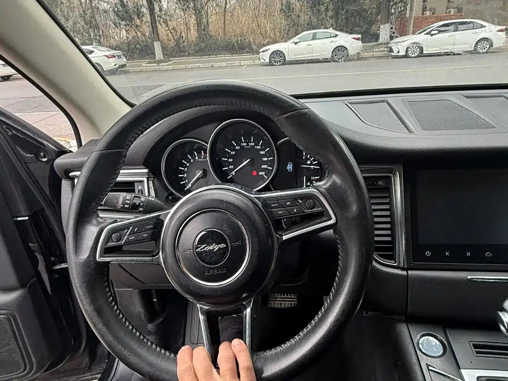 Zotye SR9 2.0 T Auto Ultimate Dream