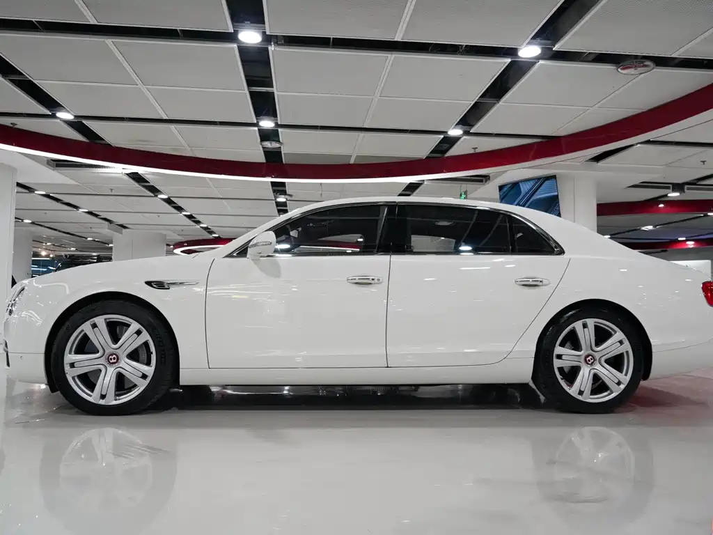 Flying Spur 4.0 T V8 Distinguished