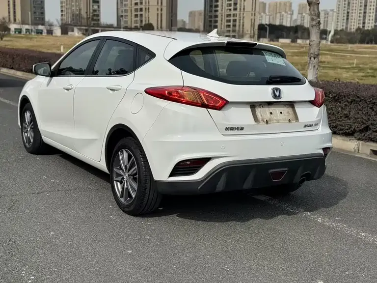 Changan Eado XT 1.6 L GDI Auto Leading Trend CN-VI