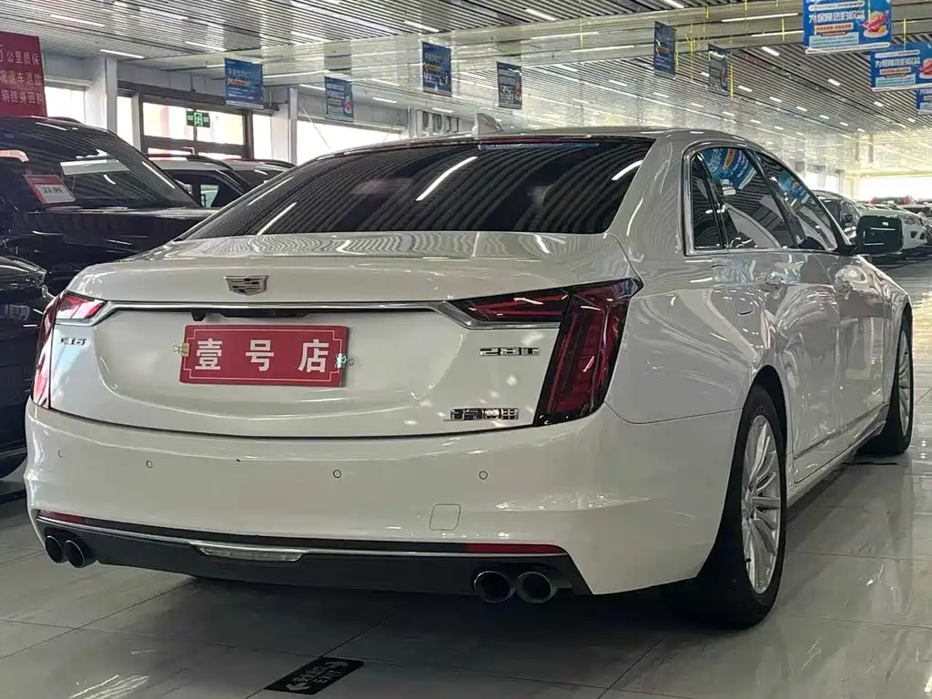 Cadillac CT6 28 T Fashion