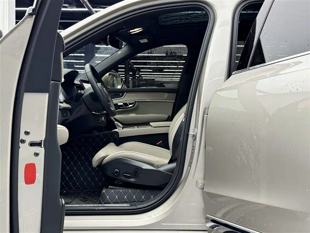 Volvo XC90 Facelift B6 Smart Vision Luxury 6-seat