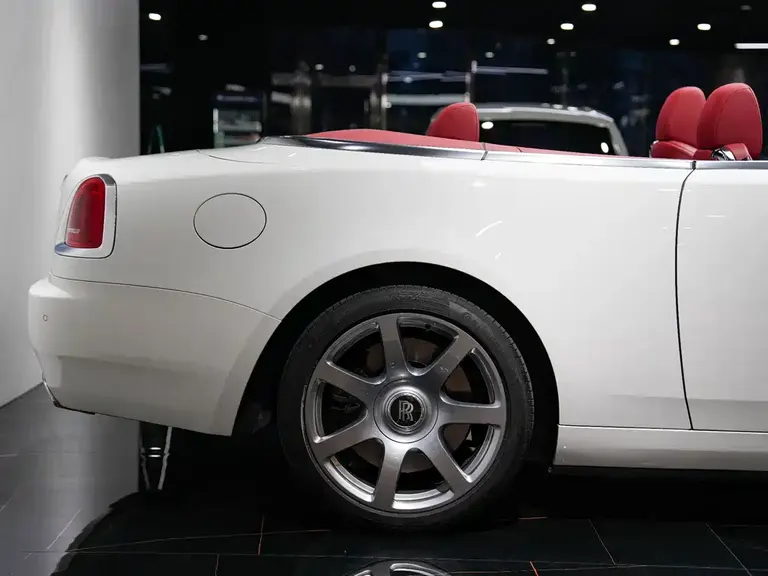 Rolls-Royce Dawn 6.6 T Standard