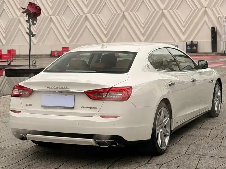 Maserati Quattroporte 3.8 T Standard