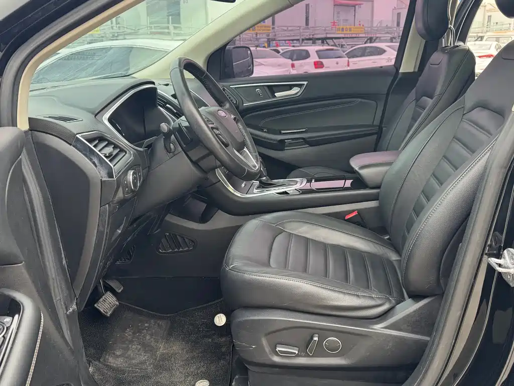 Edge EcoBoost 245 2 WD Grand Sharp 7-seat CN-V