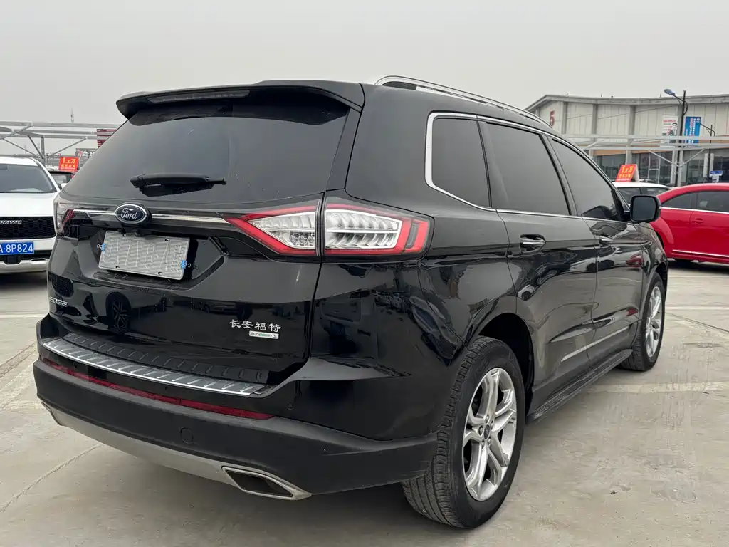 Edge EcoBoost 245 2 WD Grand Sharp 7-seat CN-V
