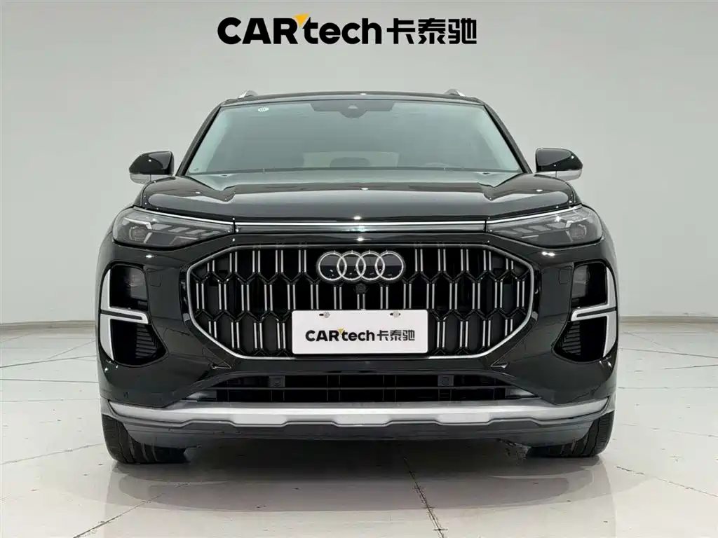 Audi Q6 40 TFSI quattro Cloud View Feather Package