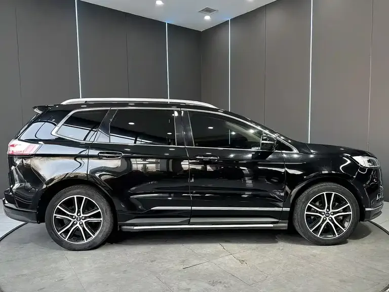 Ford Edge EcoBoost 245 2 WD Grand Sharp 7-seat