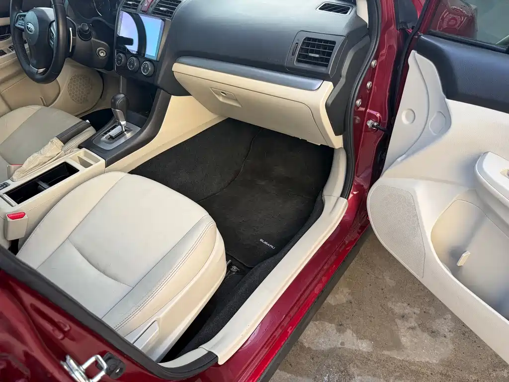 Subaru XV 2.0 i Luxury