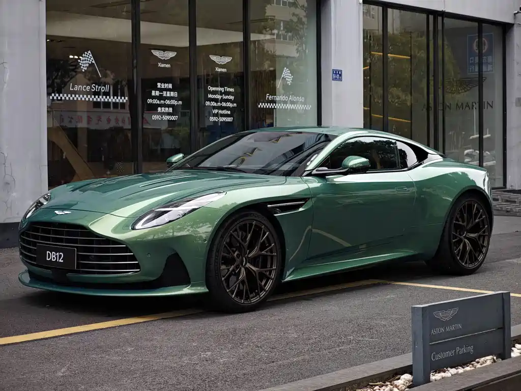 Aston Martin DB12 4.0 T V8 Coupe