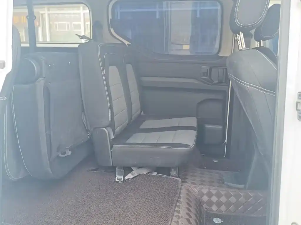 Wuling Journey 1.5 T Manual Luxury