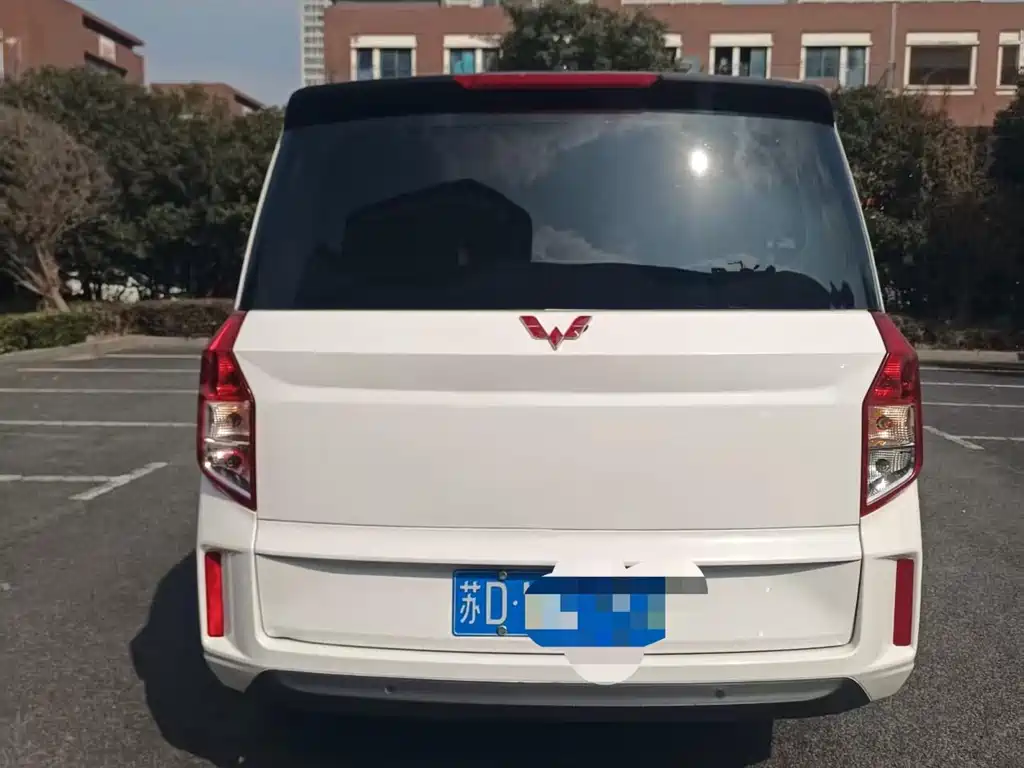 Wuling Journey 1.5 T Manual Luxury