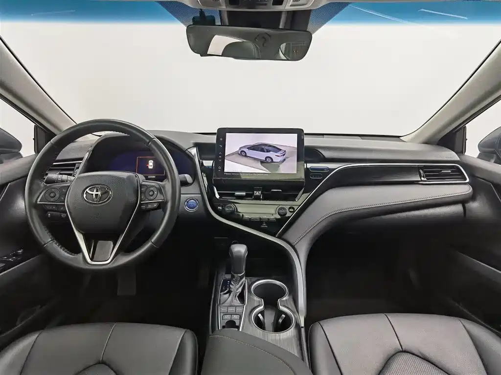 Camry Dual Engine 2.5 HG Luxury
