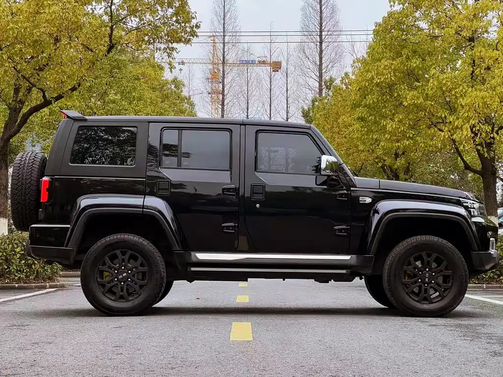 BAIC BJ40 2.0 T Auto 4 WD City Hunter Swordsman