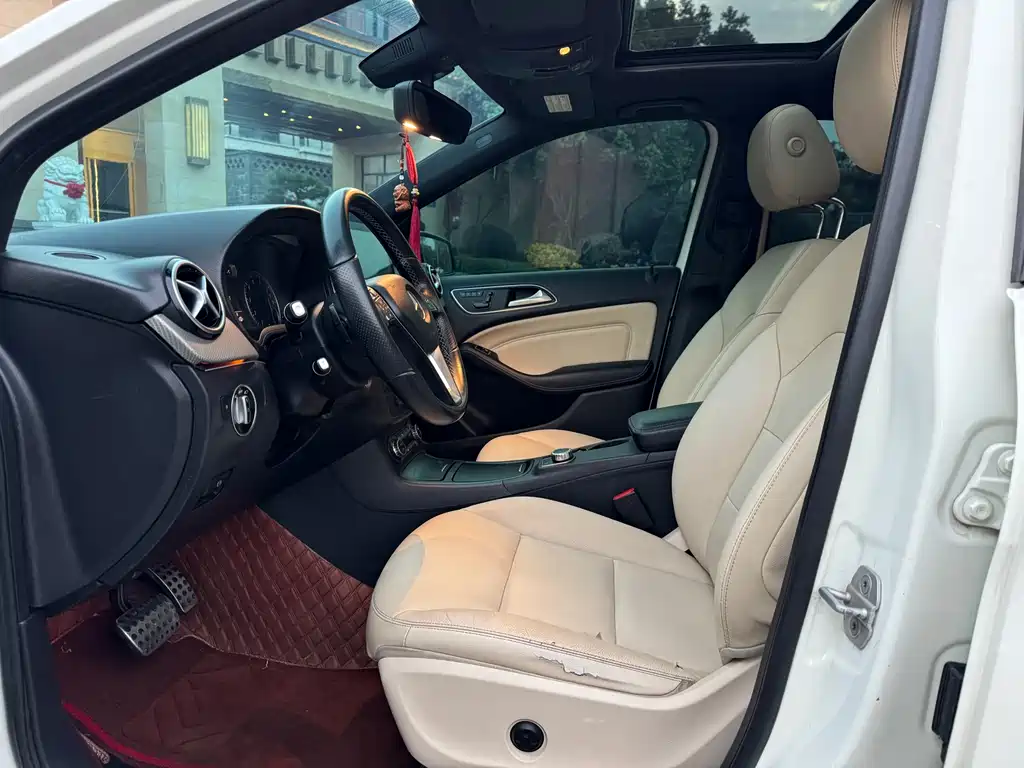 Mercedes-Benz B-Class B 200