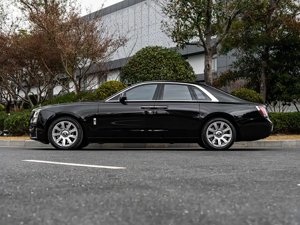 Ghost 6.7 T Standard Wheelbase