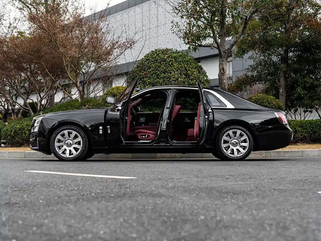 Ghost 6.7 T Standard Wheelbase