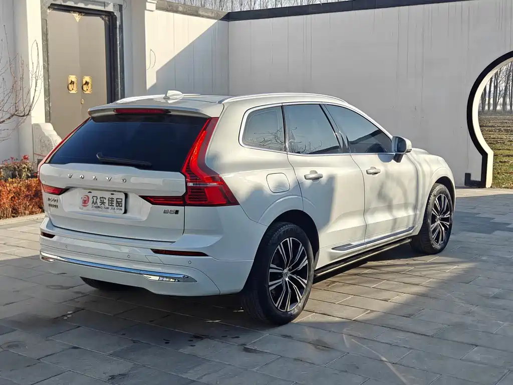 Volvo XC60 B5 4 WD Smart Vision Luxury