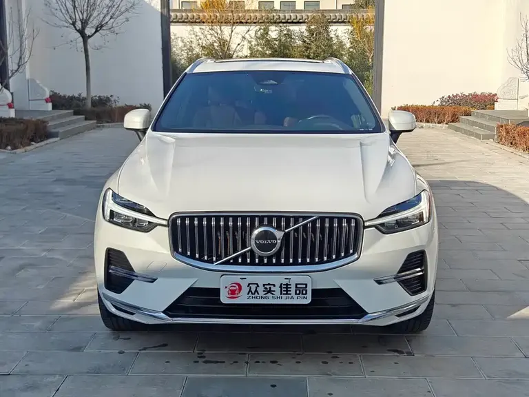 Volvo XC60 B5 4 WD Smart Vision Luxury