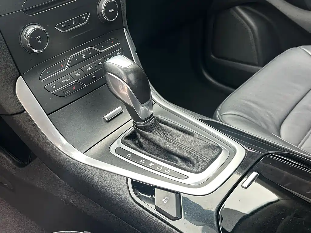 Edge 2.0 T GTDi 2 WD Grand Sharp