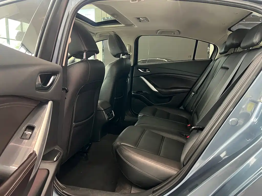 Atenza 2.0 L Blue Sky Luxury CN-V
