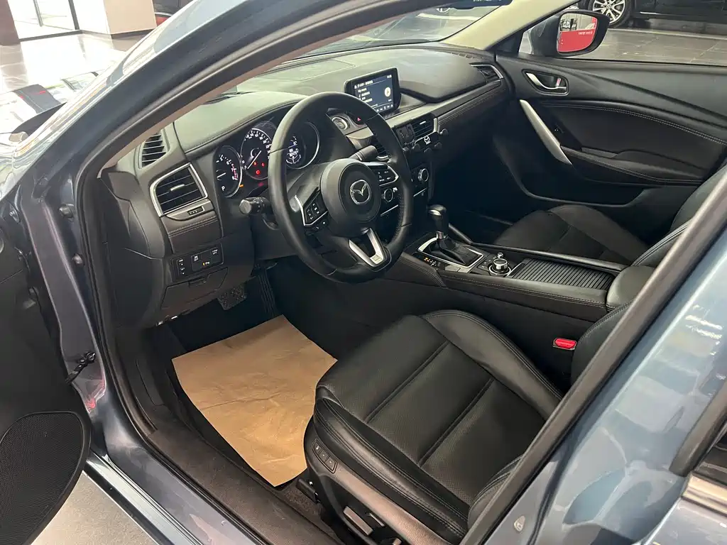 Atenza 2.0 L Blue Sky Luxury CN-V