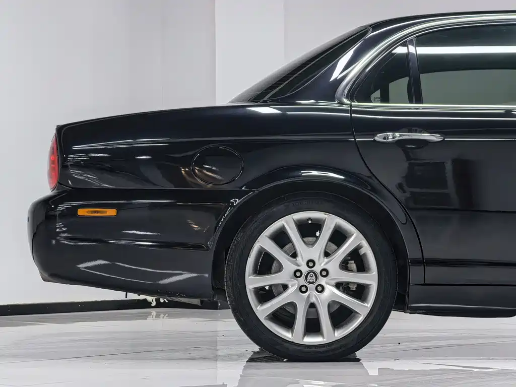 Jaguar XJ XJ6 L 3.0 Royal Extended