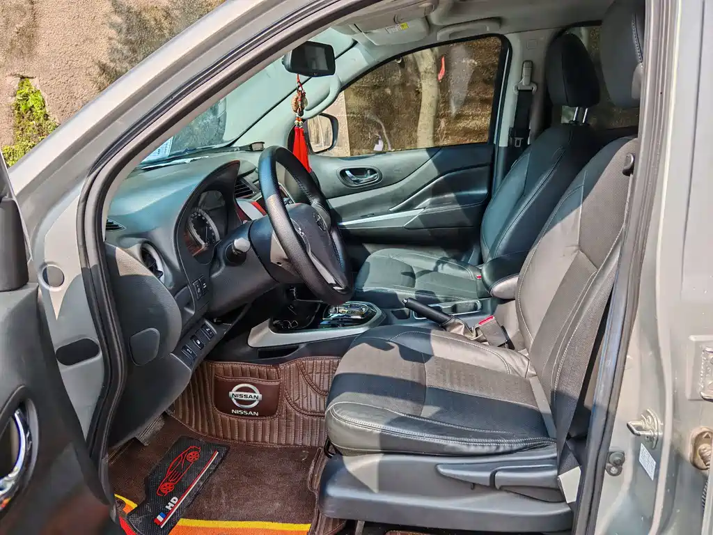 Terra 2.5 L Auto 4 WD Luxury
