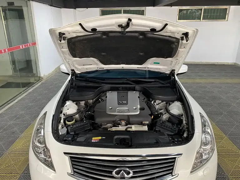 Infiniti G Series G25 Sedan Luxury Sport