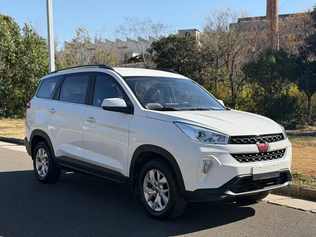 Wuling Hongguang S3 1.5 L Manual Comfort CN-VI