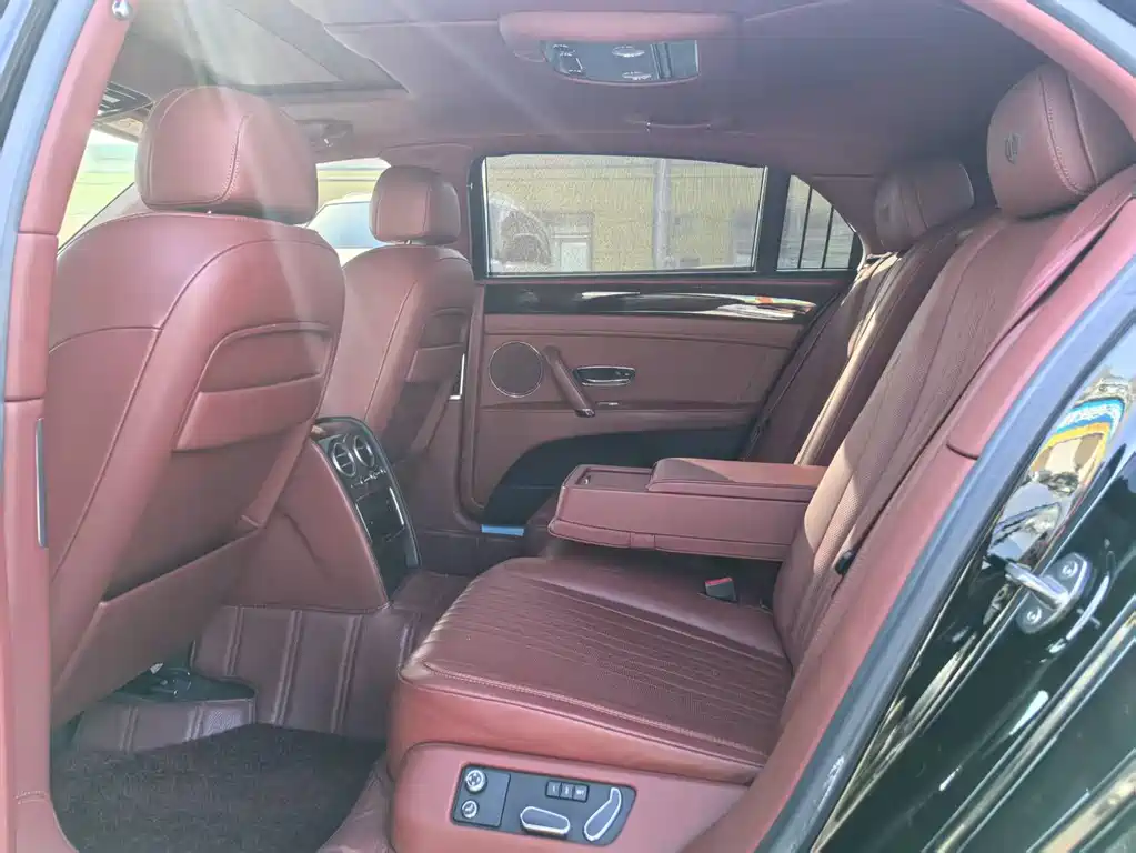 Flying Spur 4.0 T V8 Standard