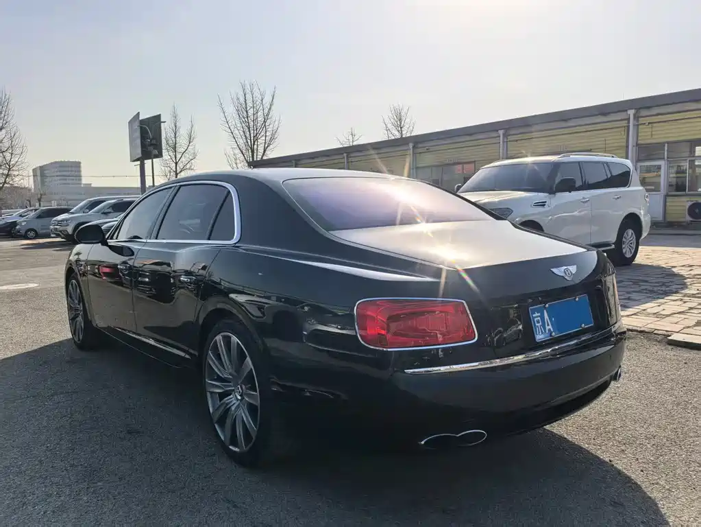 Flying Spur 4.0 T V8 Standard