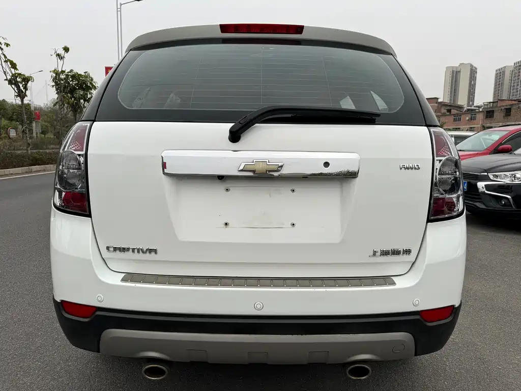 Captiva 2.4 L 4 WD Flagship 7-seat