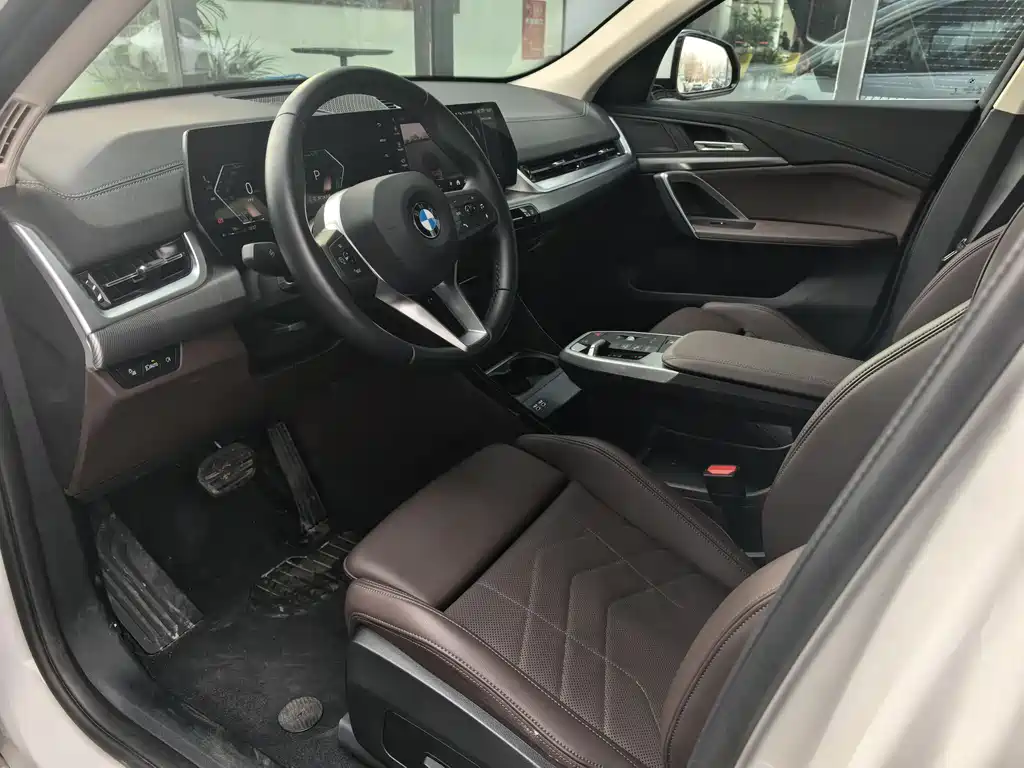 BMW X2 (Import) sDrive25 i M Sport Package